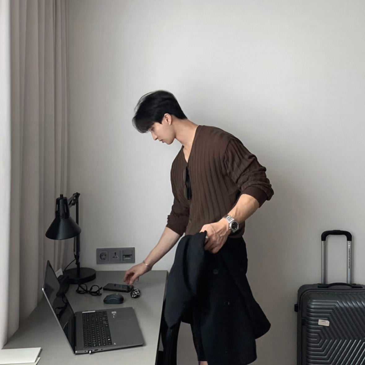 Korean Muscle Knit Cardigan
