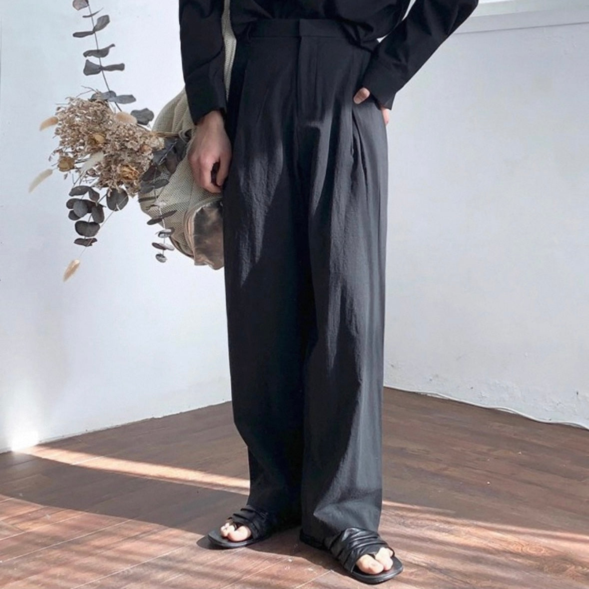 Lightweight Linen Wide-Leg Pants