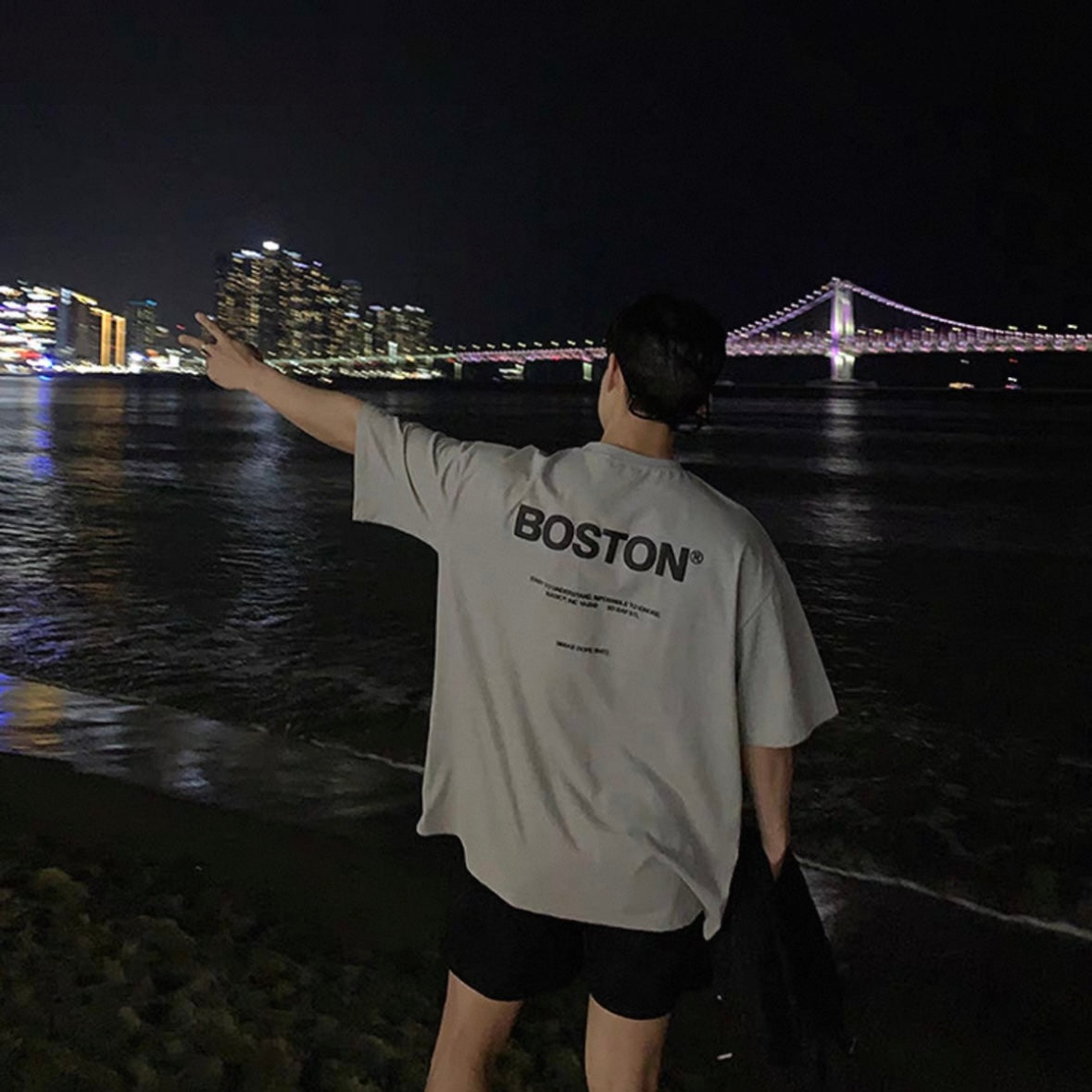 Loose Fit Boston T-shirt