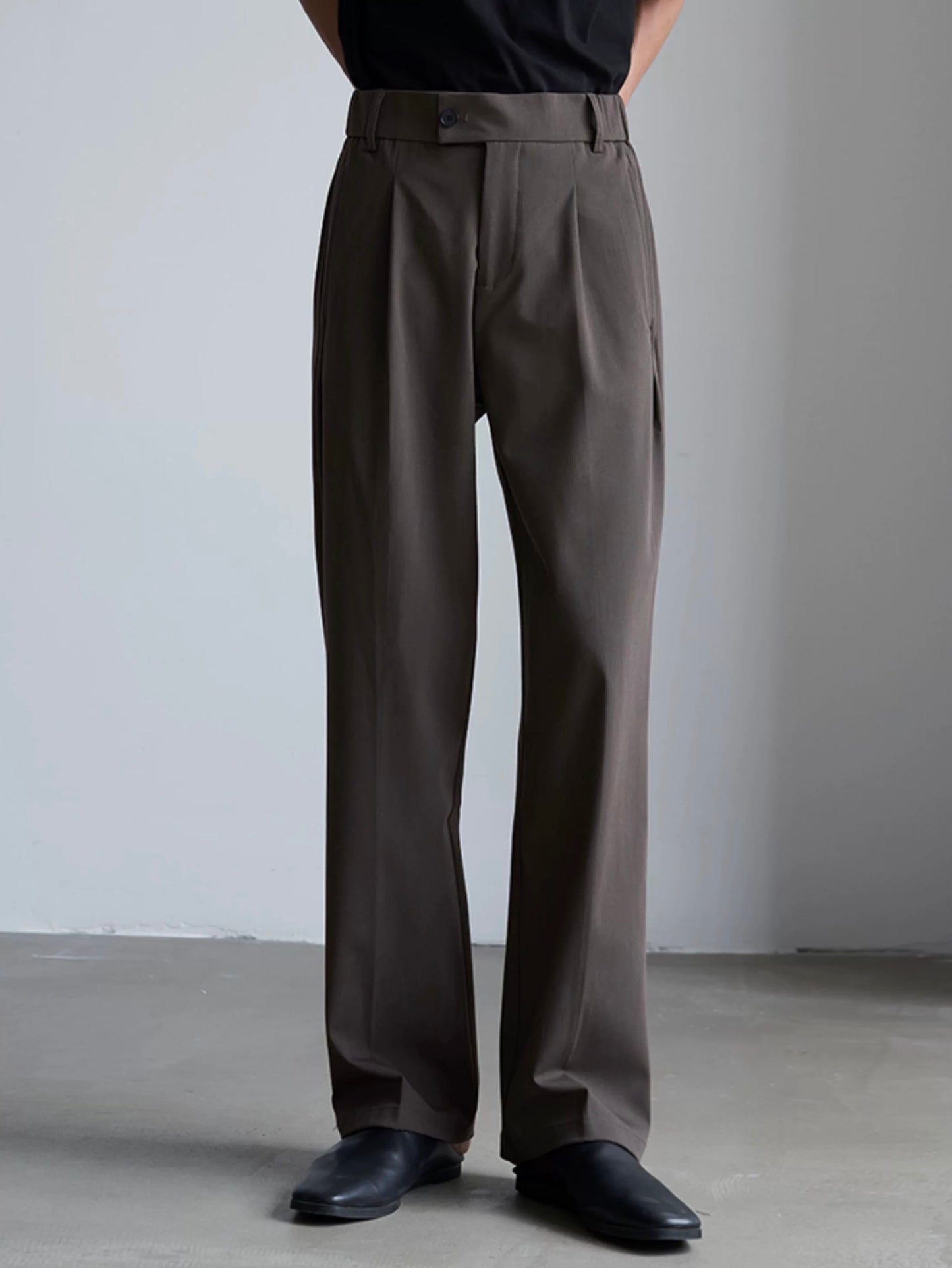 Single Pleated Casual Pants