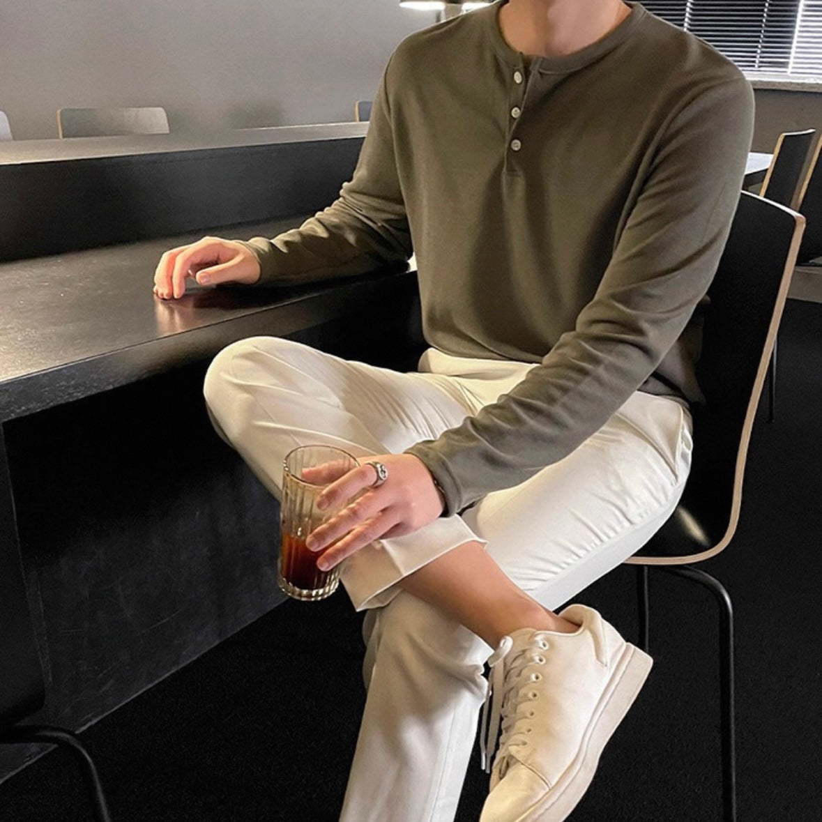 Men's Solid Color Henry Long Sleeve