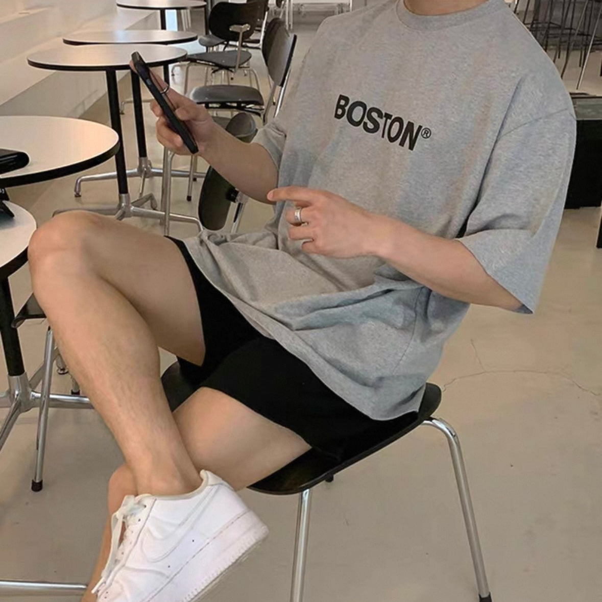 Loose Fit Boston T-shirt