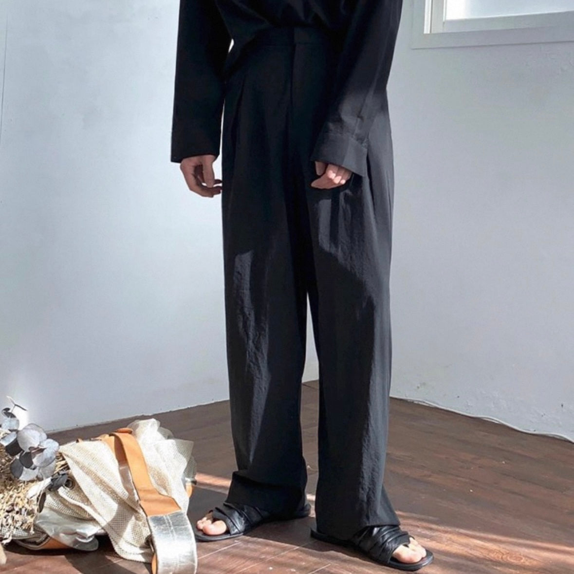 Lightweight Linen Wide-Leg Pants