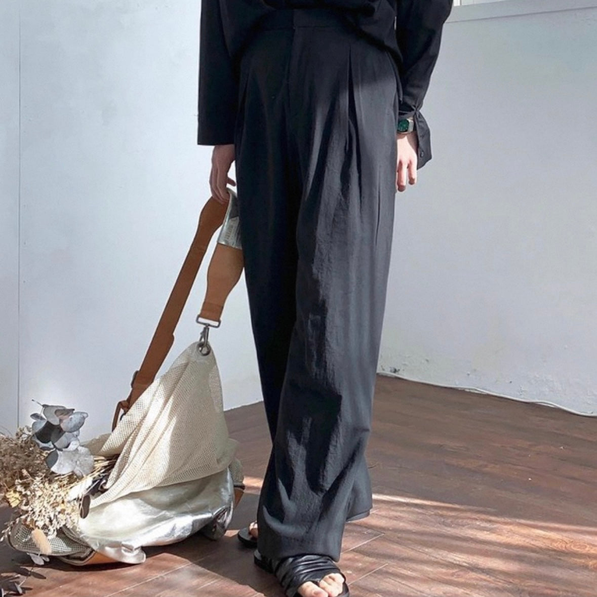 Lightweight Linen Wide-Leg Pants