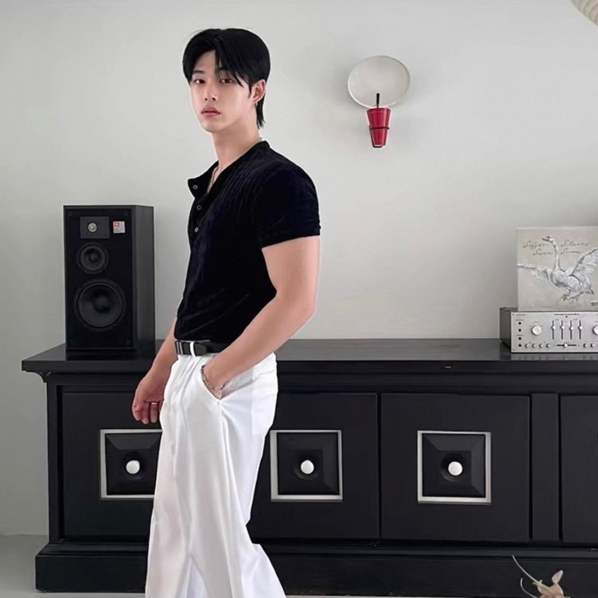 Minimal Henley Fit Tee