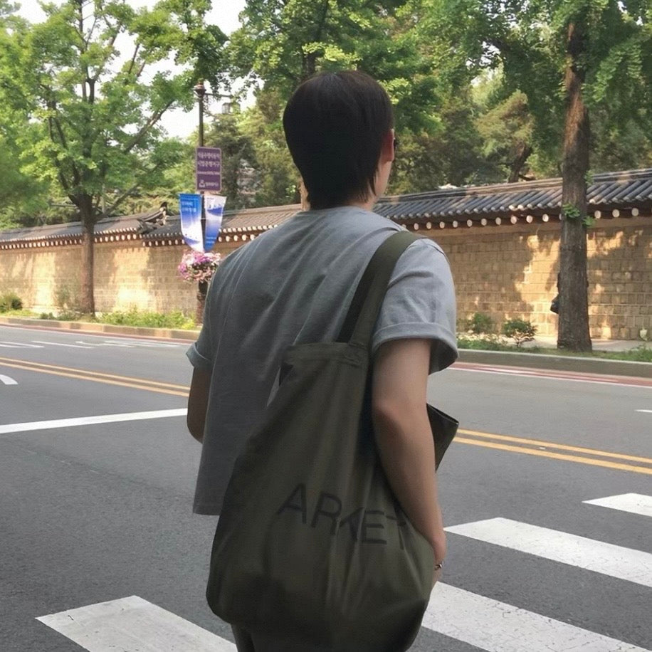 Korean Minimalist Cropped T-Shirt