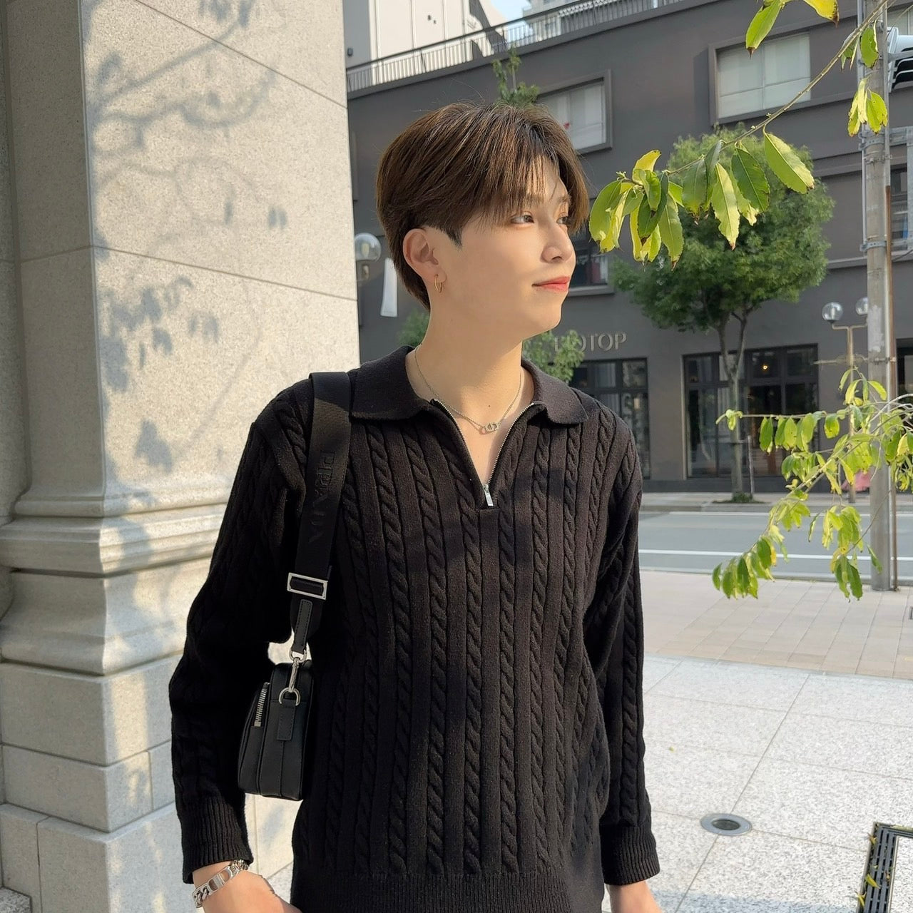Model Zip Knit Sweater