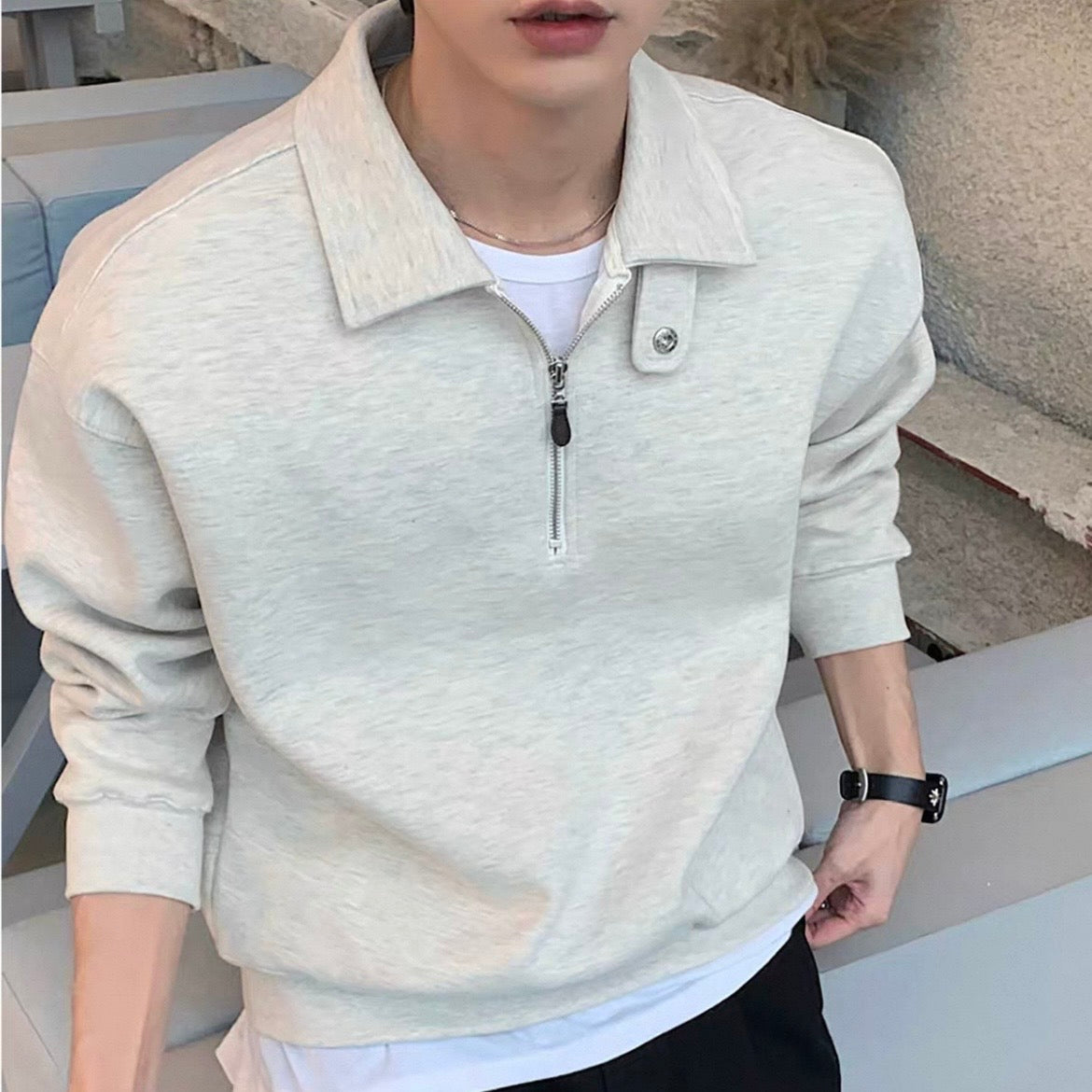 Collar Half-Zip Sweatshirt