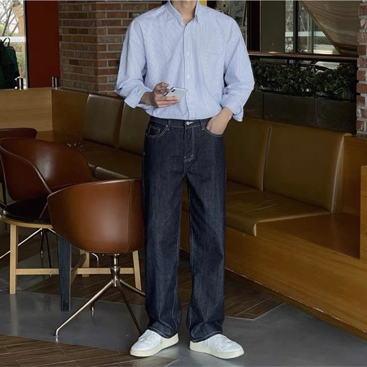 Retro Washed Straight Jeans