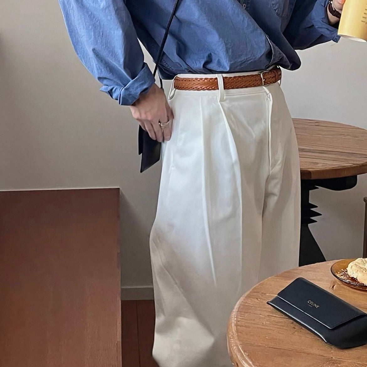 Clean Wide Tuck Pants