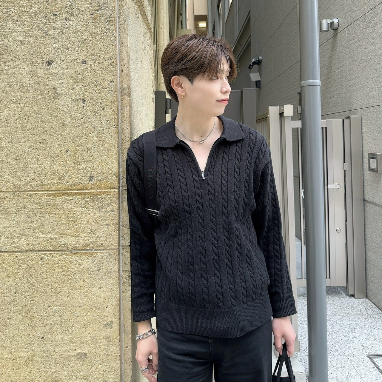 Model Zip Knit Sweater