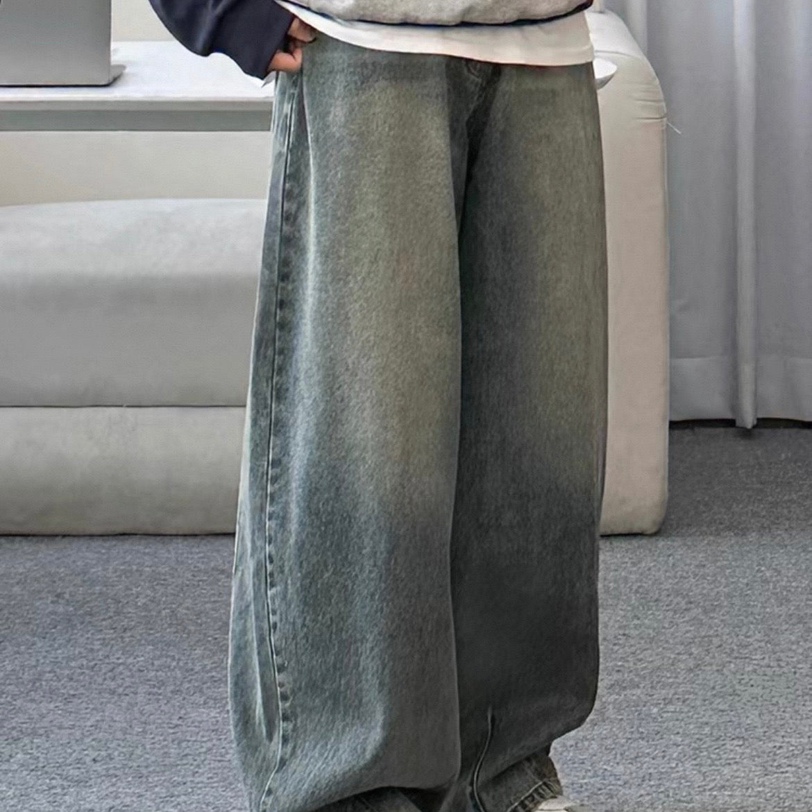 Cleanfit Wide-Leg Jeans