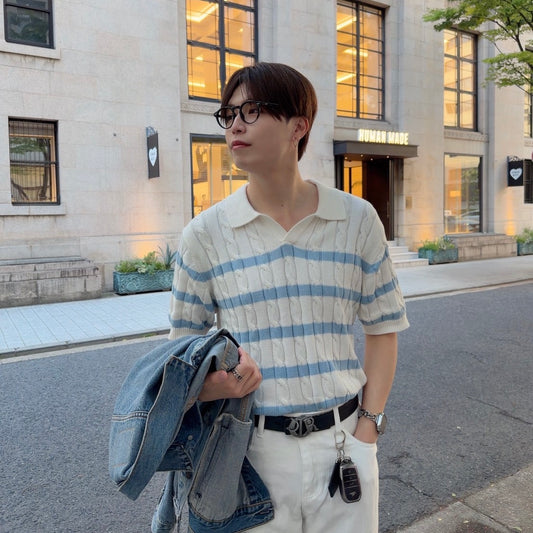 Short-Sleeved Stripe Trend Knit