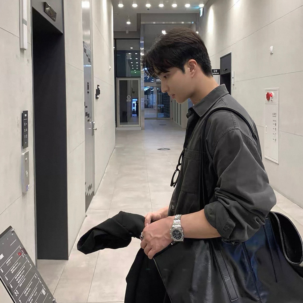 Casual Trendy Pointed Collar Shirt