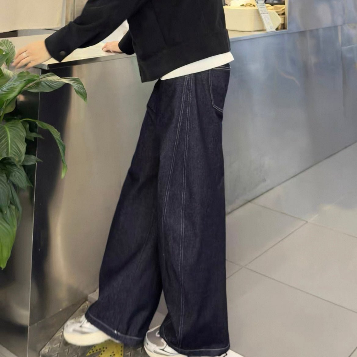 Minimalist Wide Pants