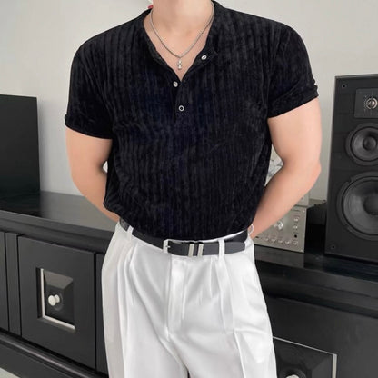 Minimal Henley Fit Tee