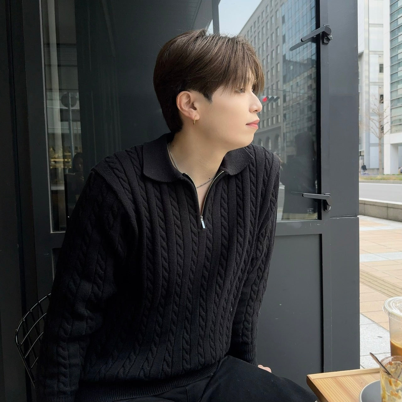 Model Zip Knit Sweater