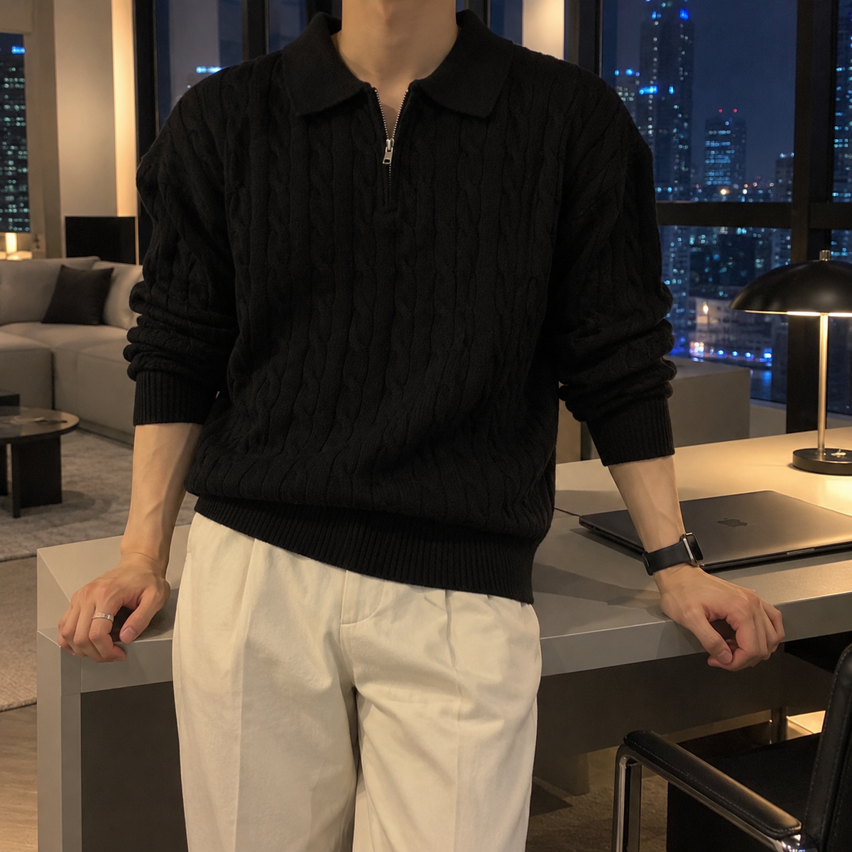 Model Zip Knit Sweater