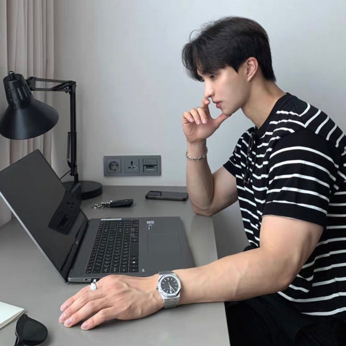 Loose Fit Black Striped Tee