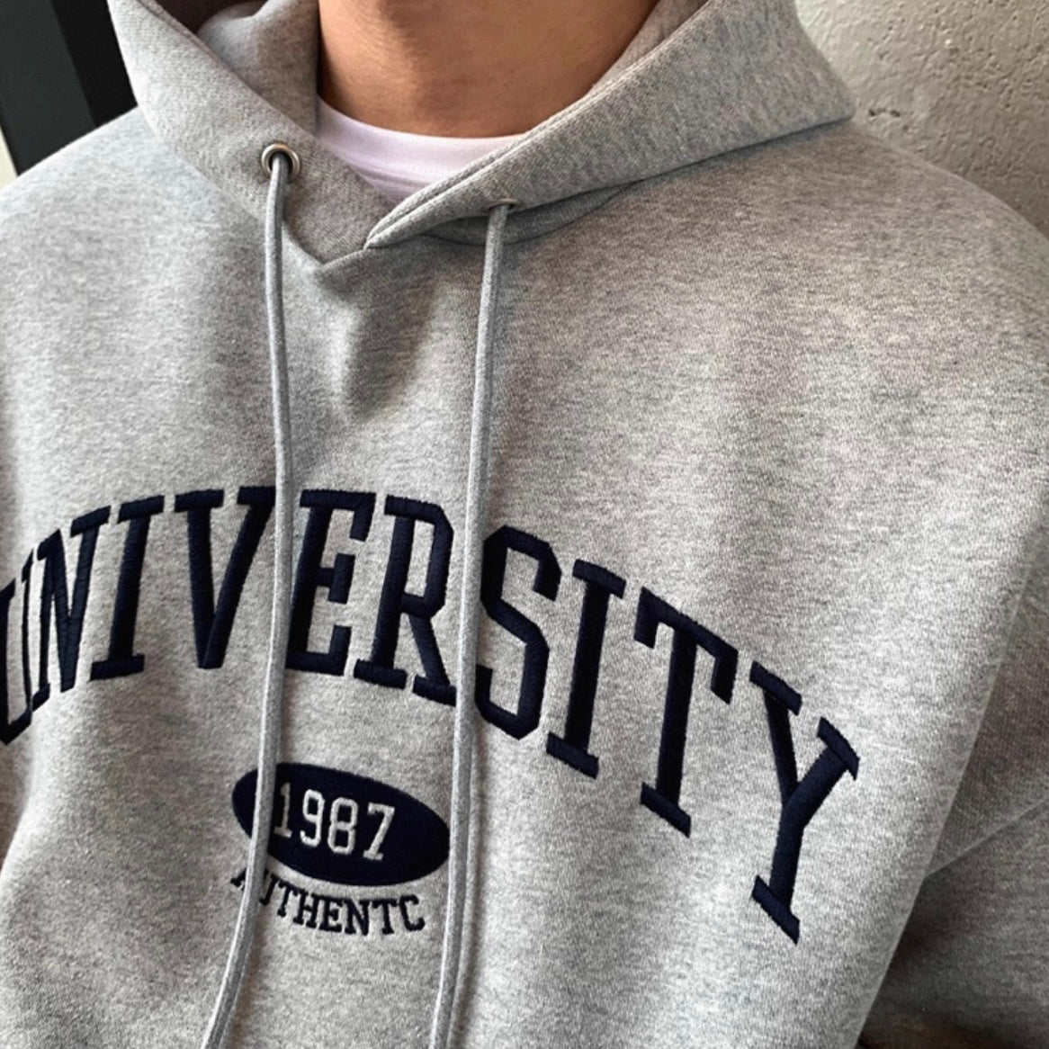 Logo Hoodie Pullover