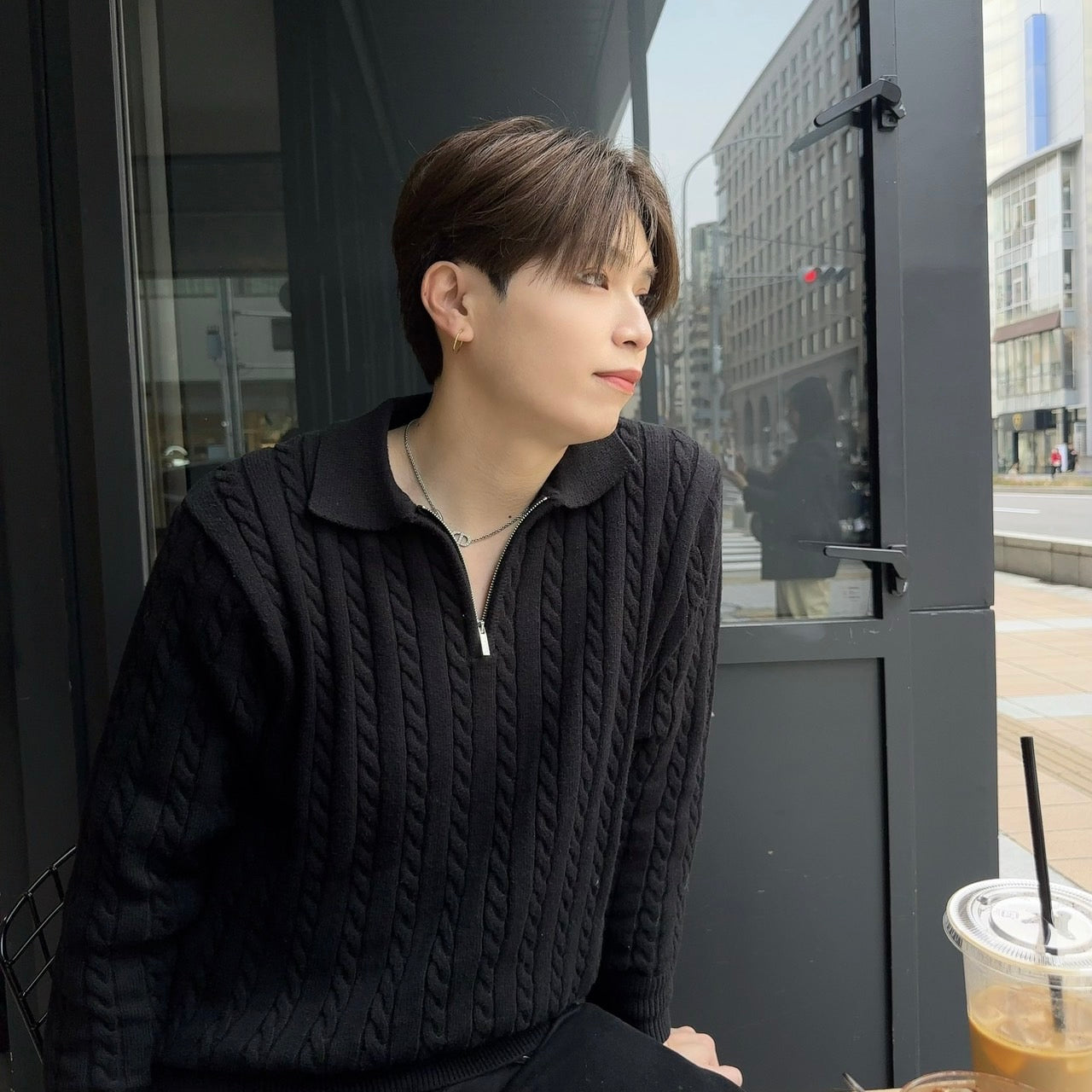 Model Zip Knit Sweater