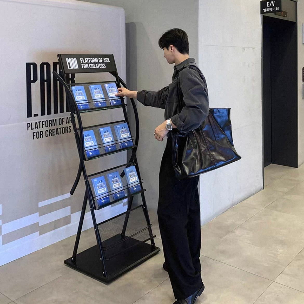 Casual Trendy Pointed Collar Shirt