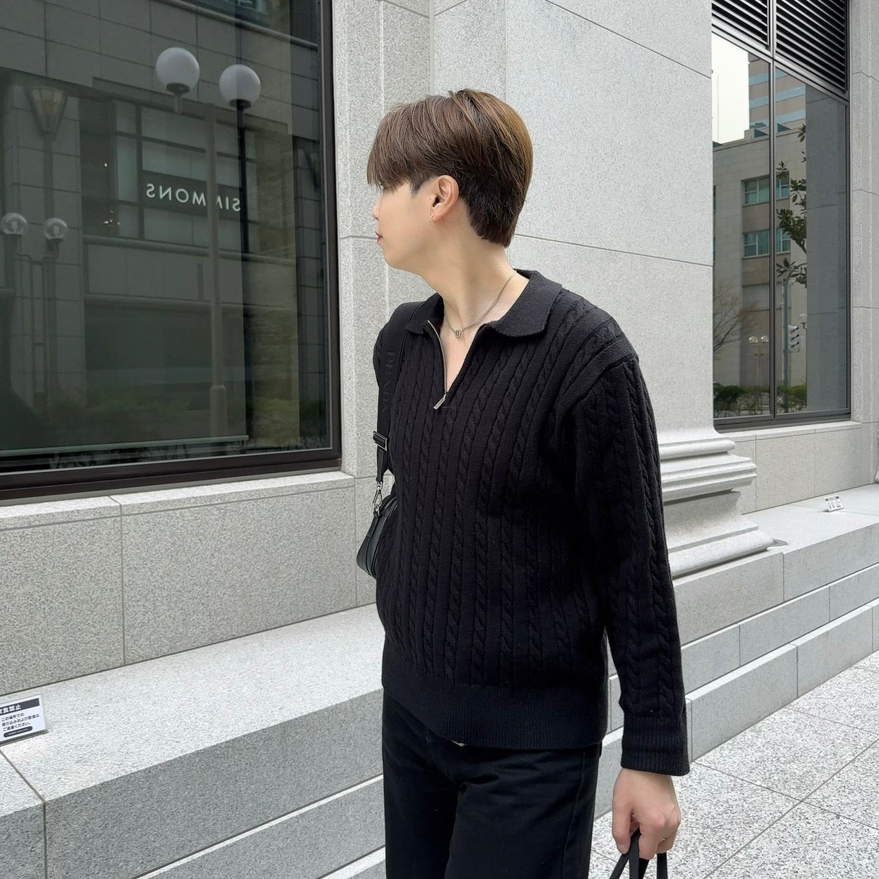 Model Zip Knit Sweater