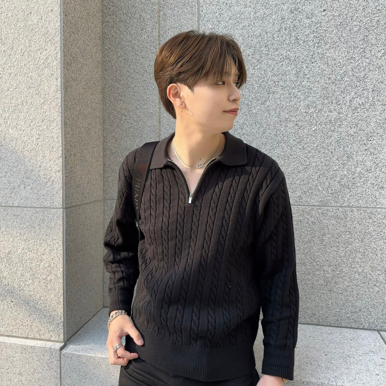 Model Zip Knit Sweater