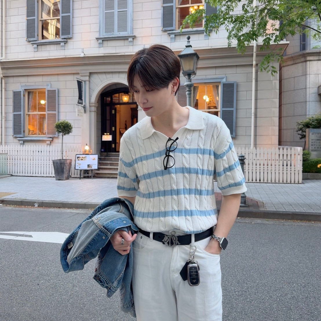 Short-Sleeved Stripe Trend Knit