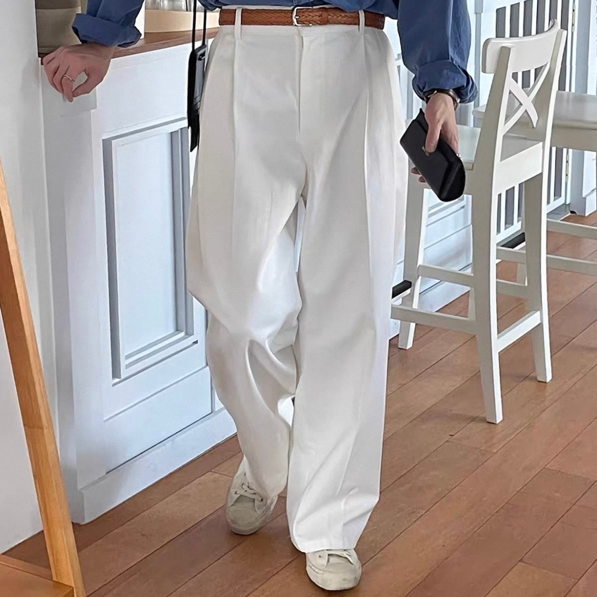Clean Wide Tuck Pants
