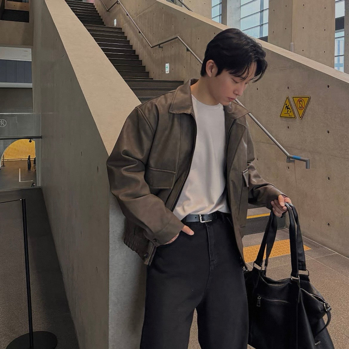 Minimal Silhouette Long Sleeve Tee