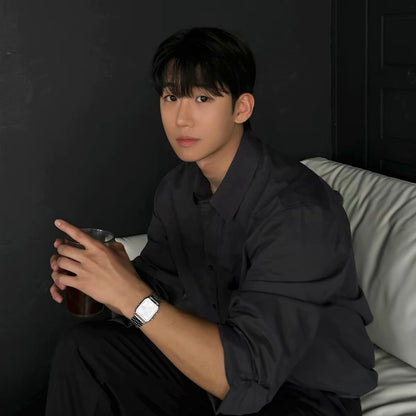Minimal Loose Shirt