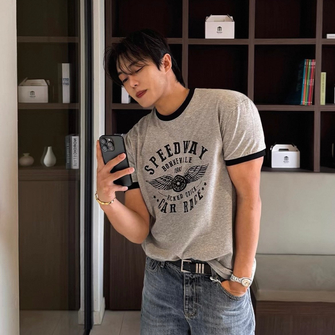 Retro Color-Block Commuter T-Shirt