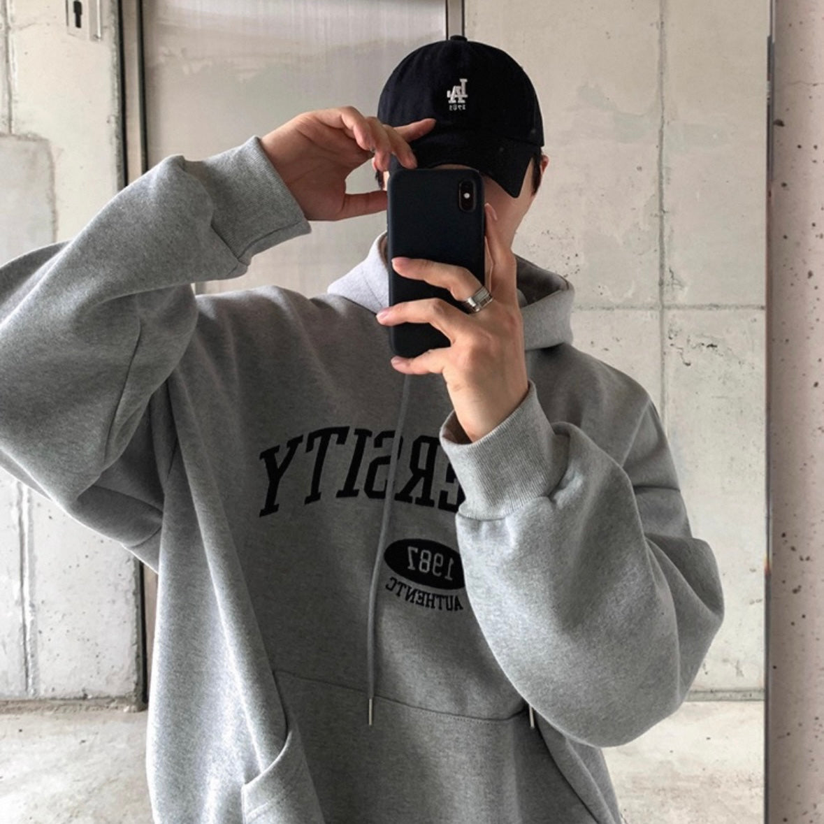 Logo Hoodie Pullover