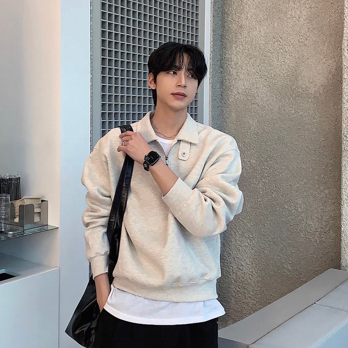 Collar Half-Zip Sweatshirt
