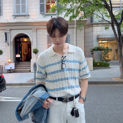 Short-Sleeved Stripe Trend Knit
