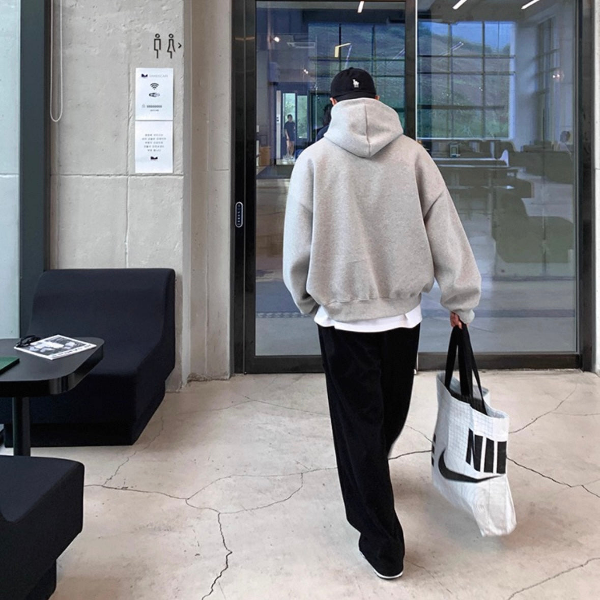 Logo Hoodie Pullover