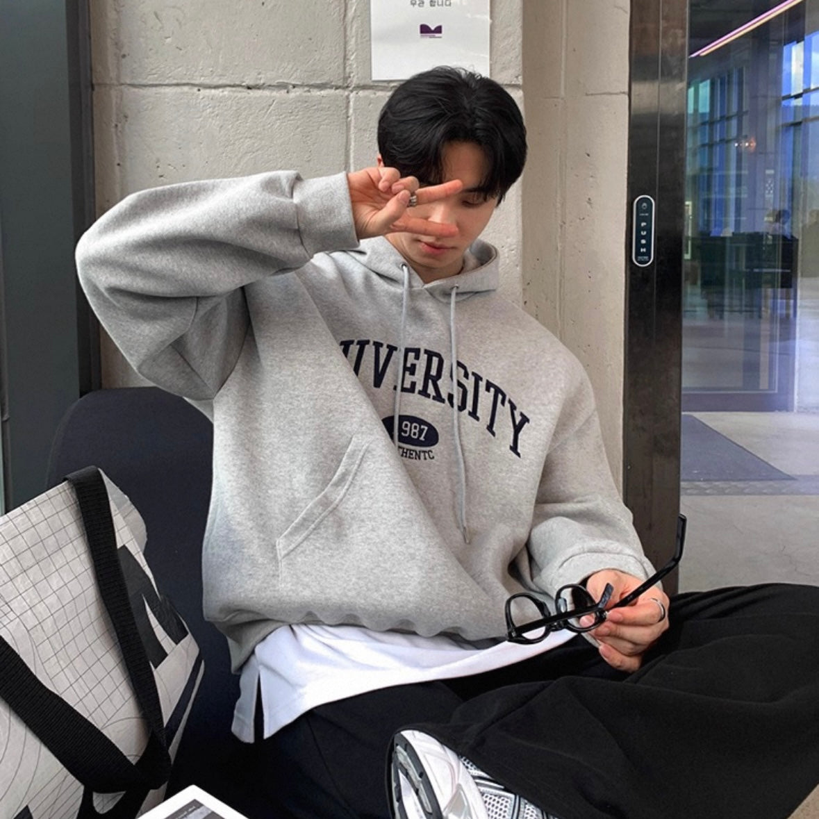 Logo Hoodie Pullover