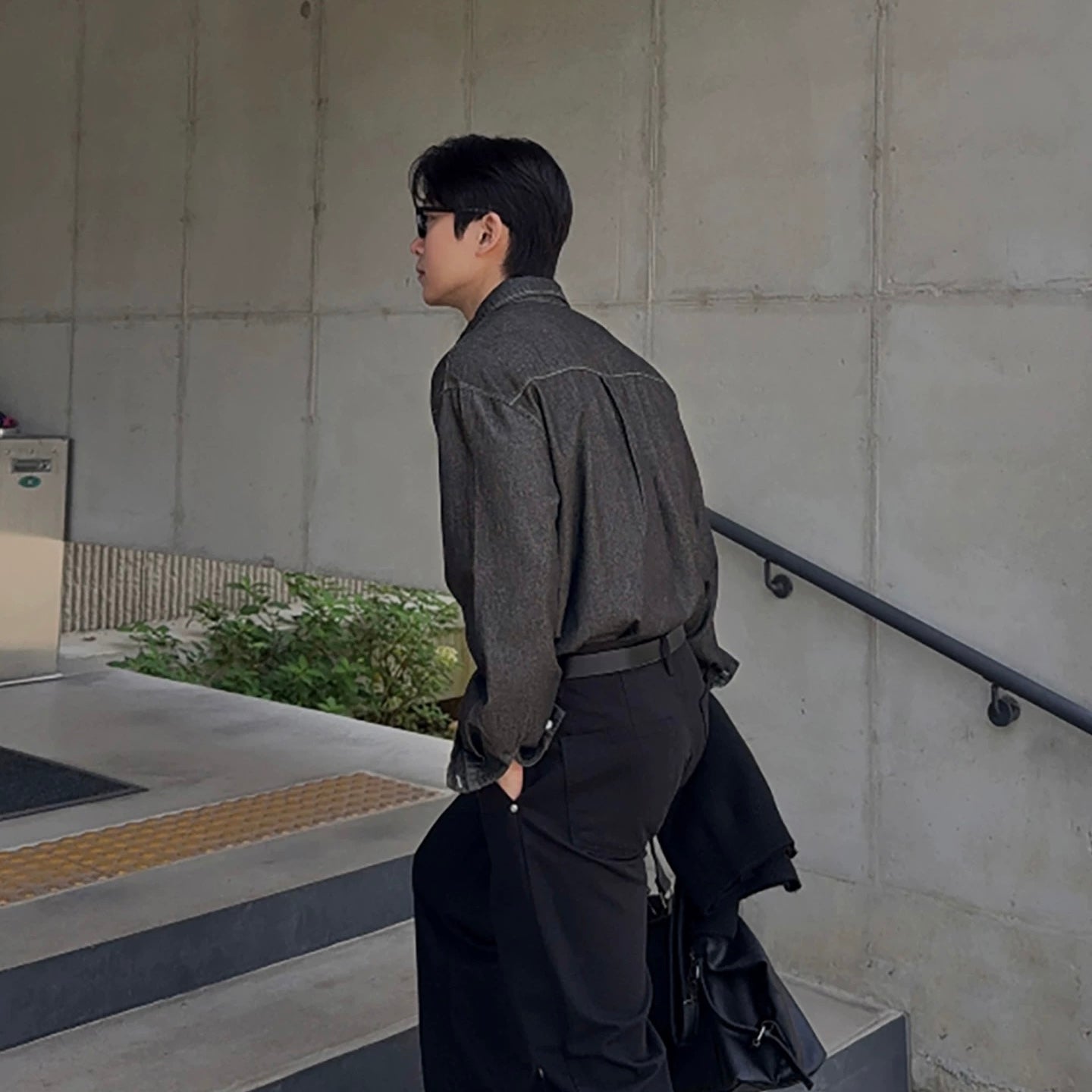 Trendy Long-Sleeve Denim Shirt