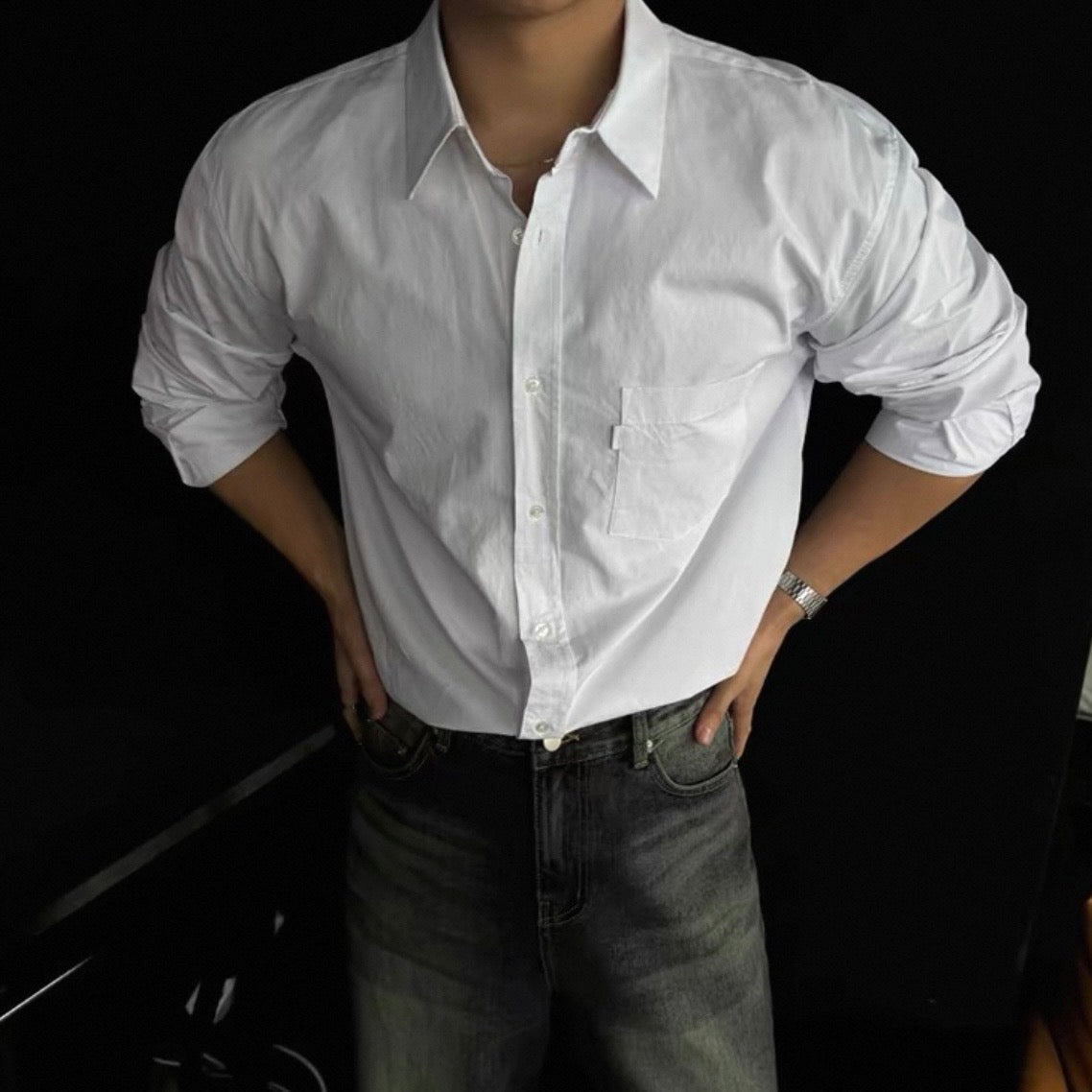 Minimal Loose Shirt