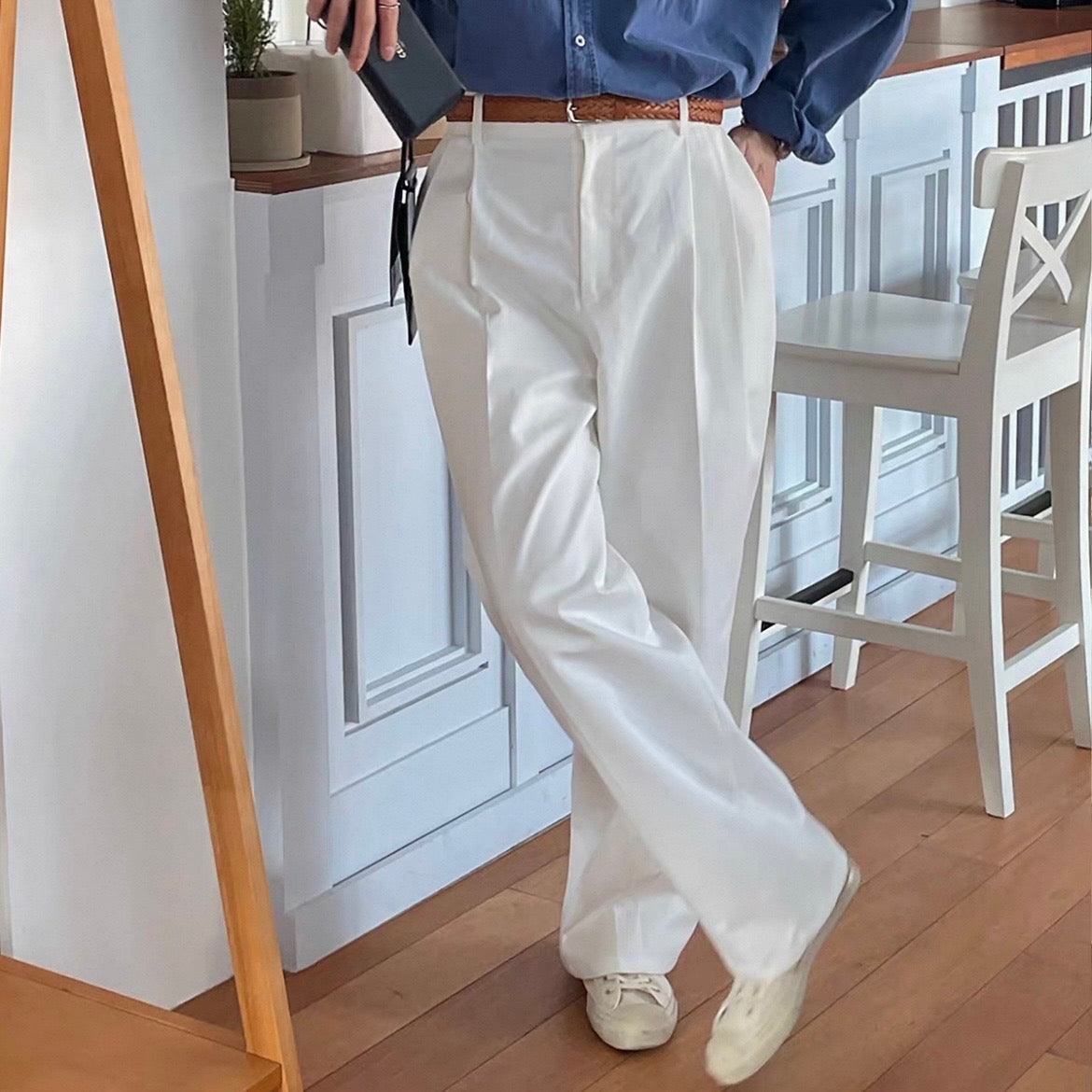 Clean Wide Tuck Pants